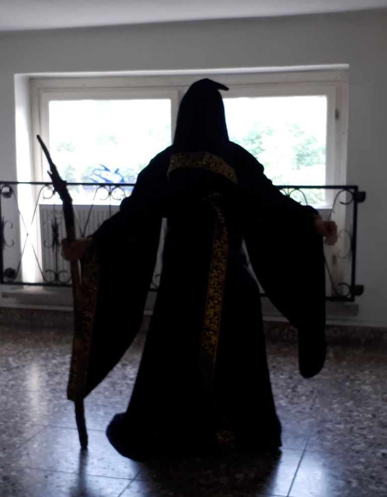 Foto von Der Erzmagier von Möbelmagier der dunklen Zitadelle